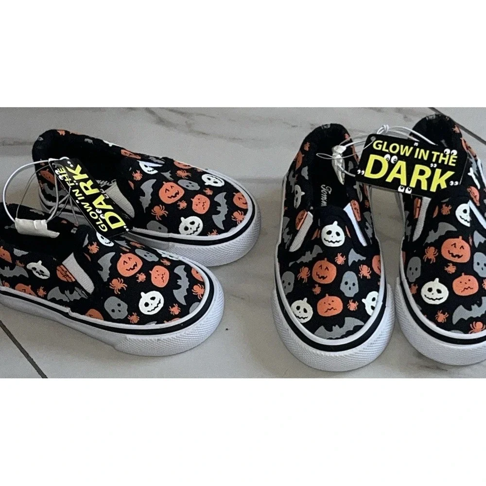Tommy Bahama‎ Toddler 5 Slip-On Shoes Pumpkins Bats Spooky CUTE Halloween GID